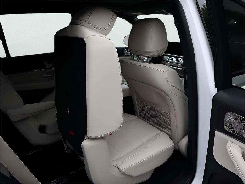 new 2025 Mercedes-Benz GLS 450 car, priced at $97,430