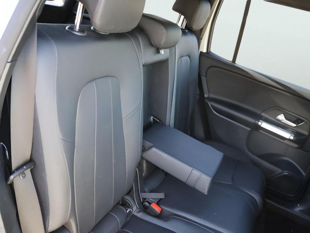 used 2023 Mercedes-Benz GLB 250 car, priced at $34,893