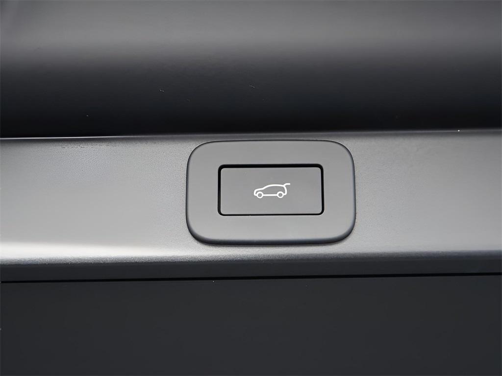 new 2026 Land Rover Range Rover car, priced at $164,040