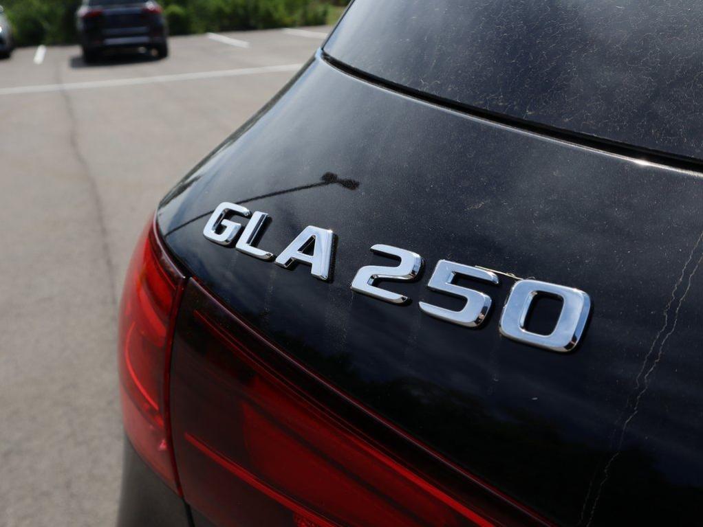 new 2026 Mercedes-Benz GLA 250 car, priced at $51,345