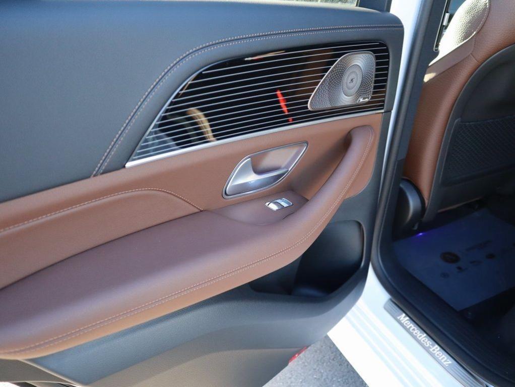 new 2026 Mercedes-Benz GLE 450 car, priced at $88,935