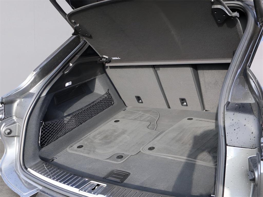 used 2025 Porsche Cayenne car, priced at $99,977