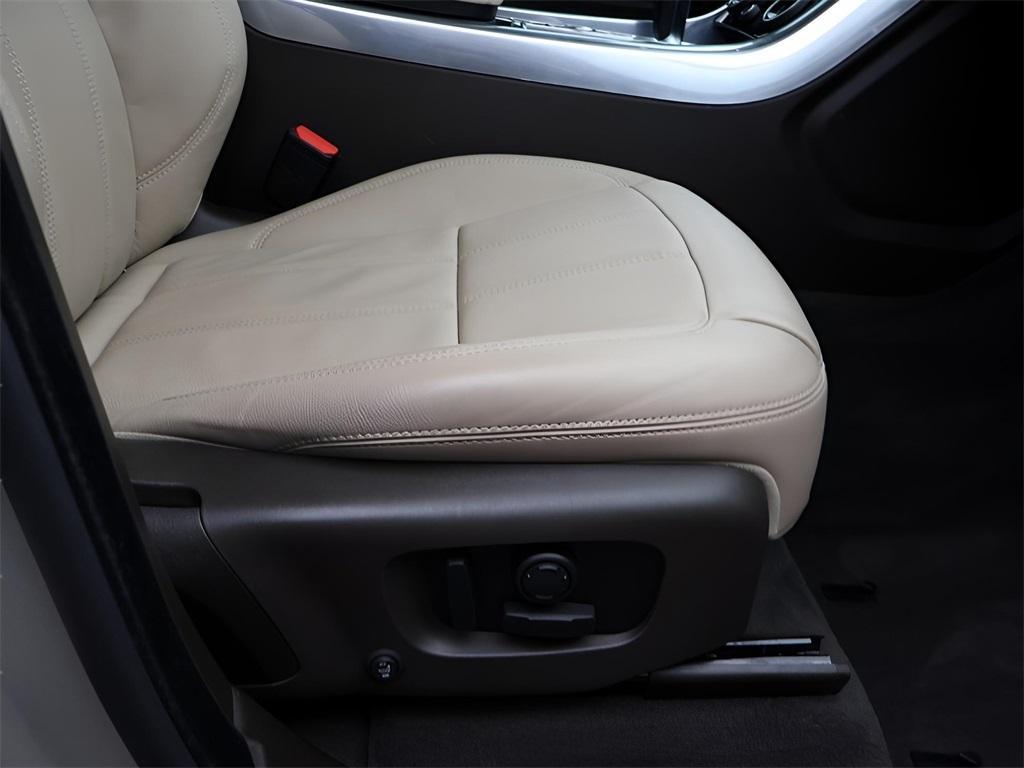 used 2019 Land Rover Range Rover Sport car, priced at $33,977