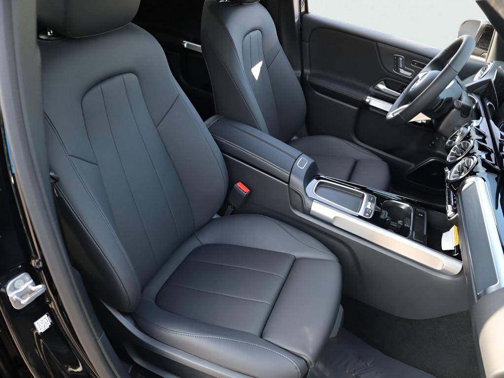 new 2026 Mercedes-Benz GLB 250 car, priced at $55,805