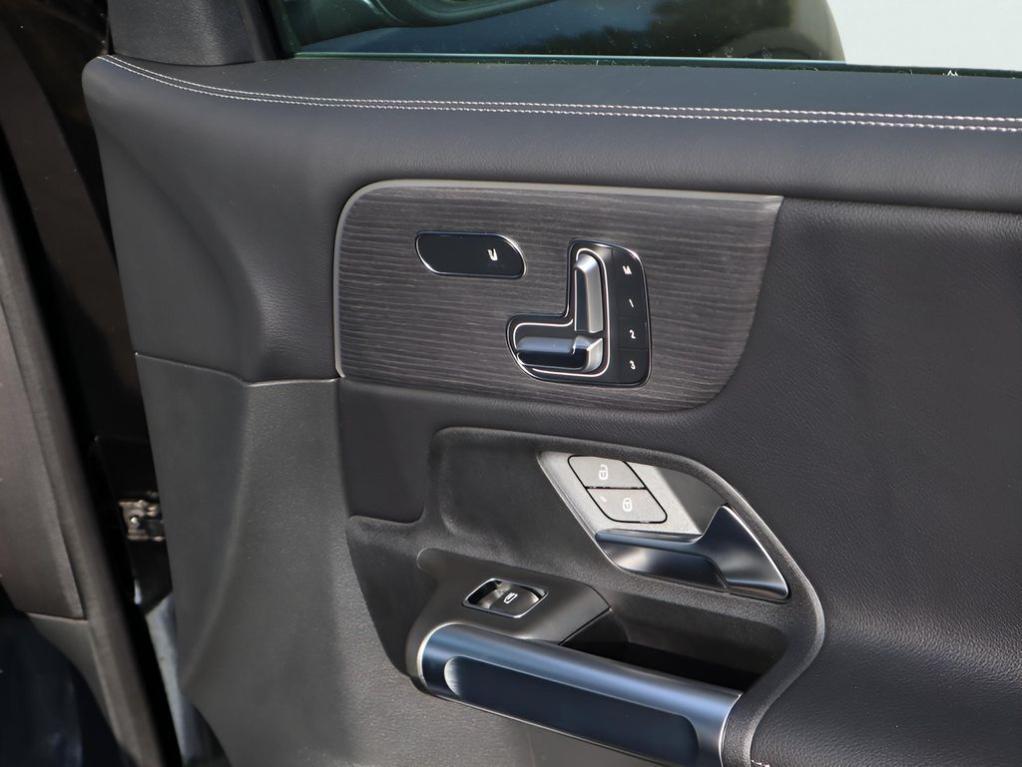 new 2026 Mercedes-Benz GLB 250 car, priced at $55,805