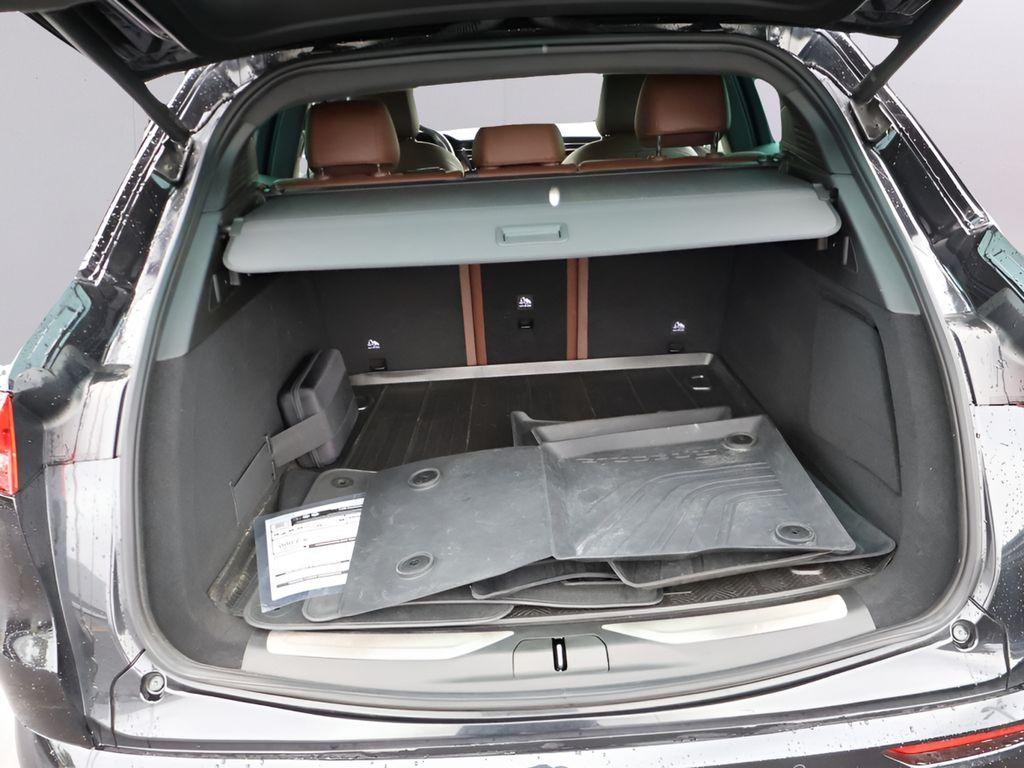 used 2023 Maserati Grecale car, priced at $39,977