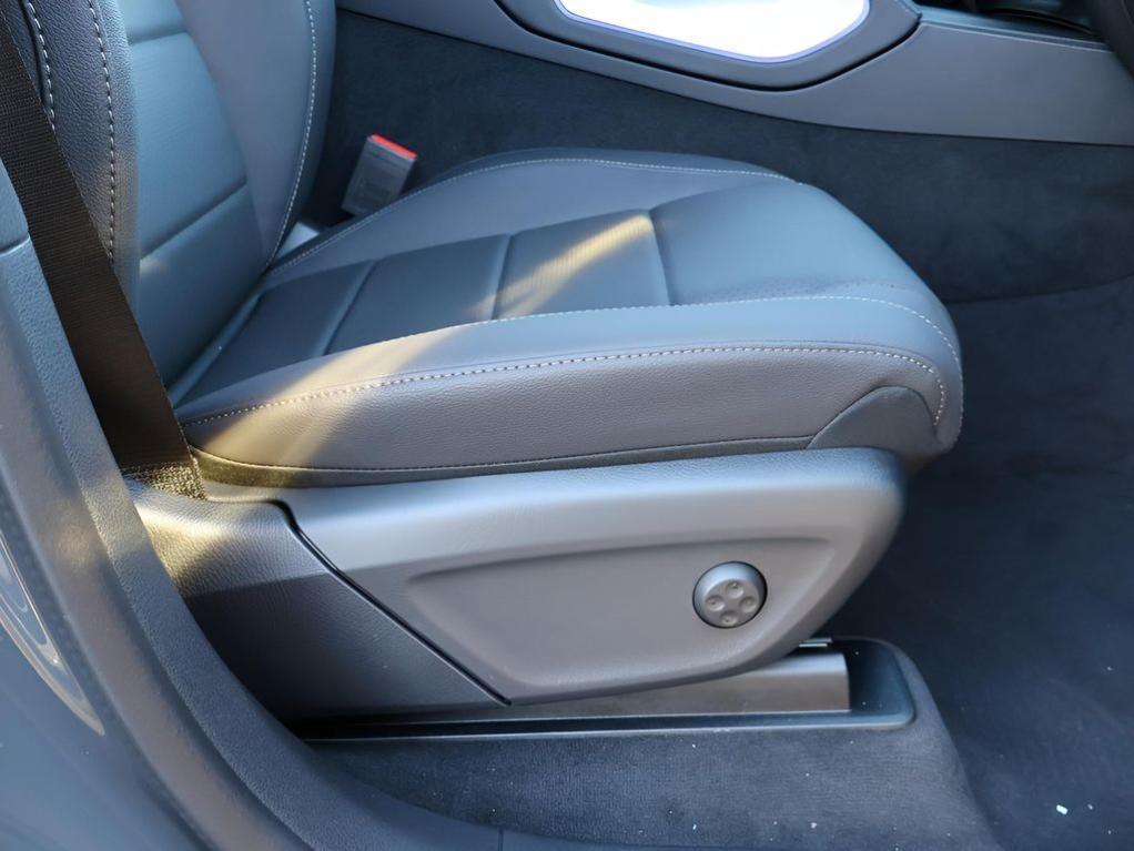 new 2026 Mercedes-Benz GLE 450 car, priced at $79,100