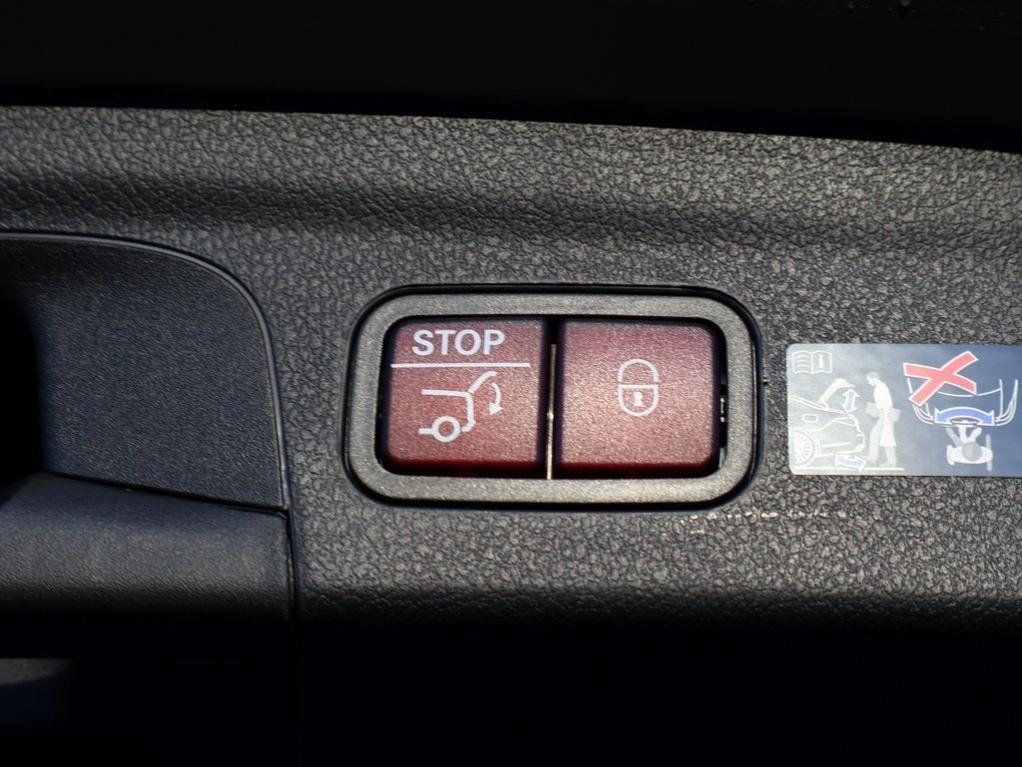 new 2026 Mercedes-Benz GLE 450 car, priced at $79,100