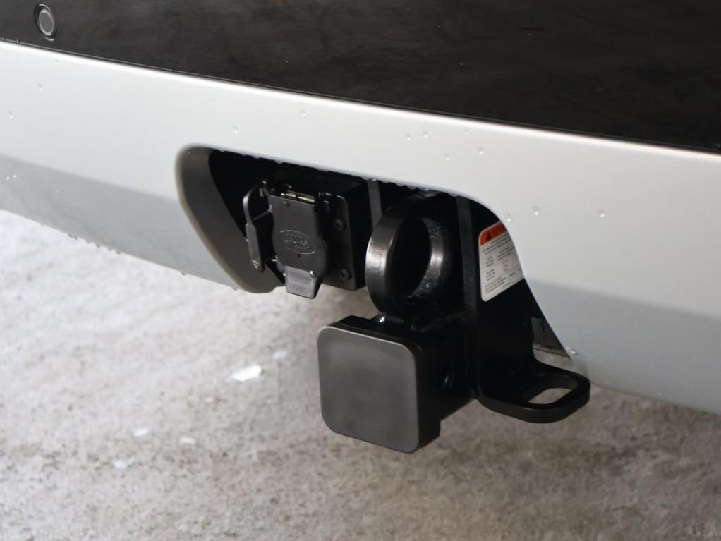 used 2025 Land Rover Discovery car, priced at $76,977