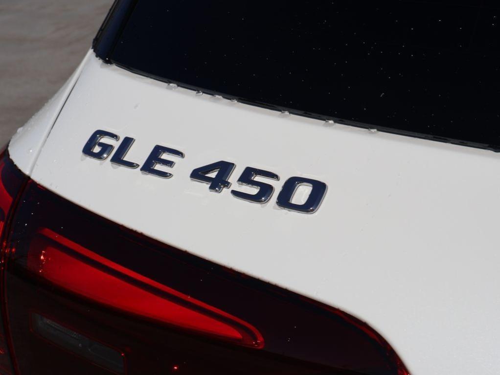 new 2026 Mercedes-Benz GLE 450 car, priced at $85,850