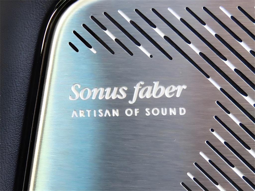 new 2025 Maserati Grecale Folgore car, priced at $72,090