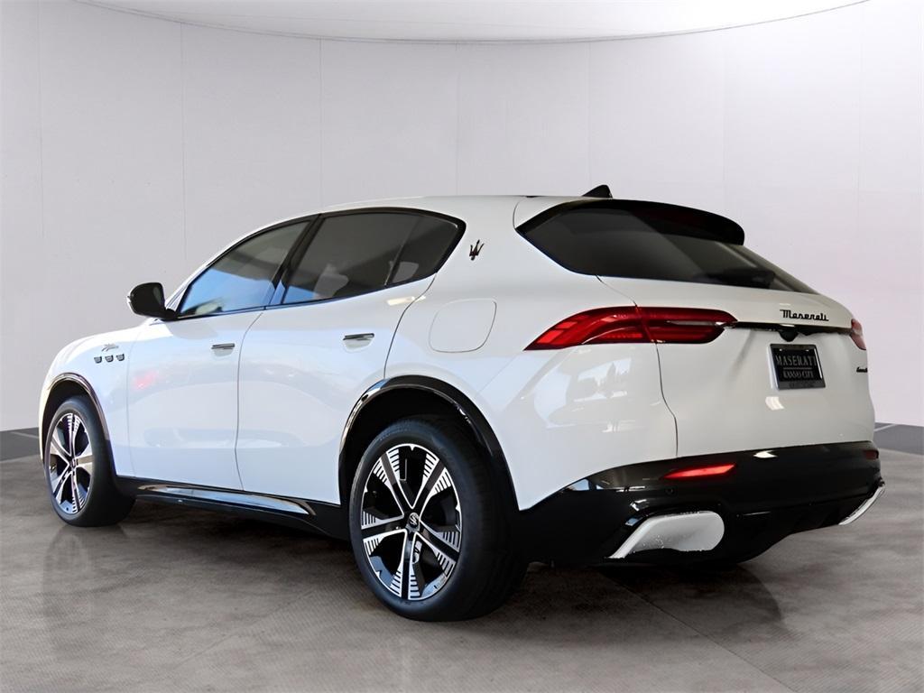 new 2025 Maserati Grecale Folgore car, priced at $72,090
