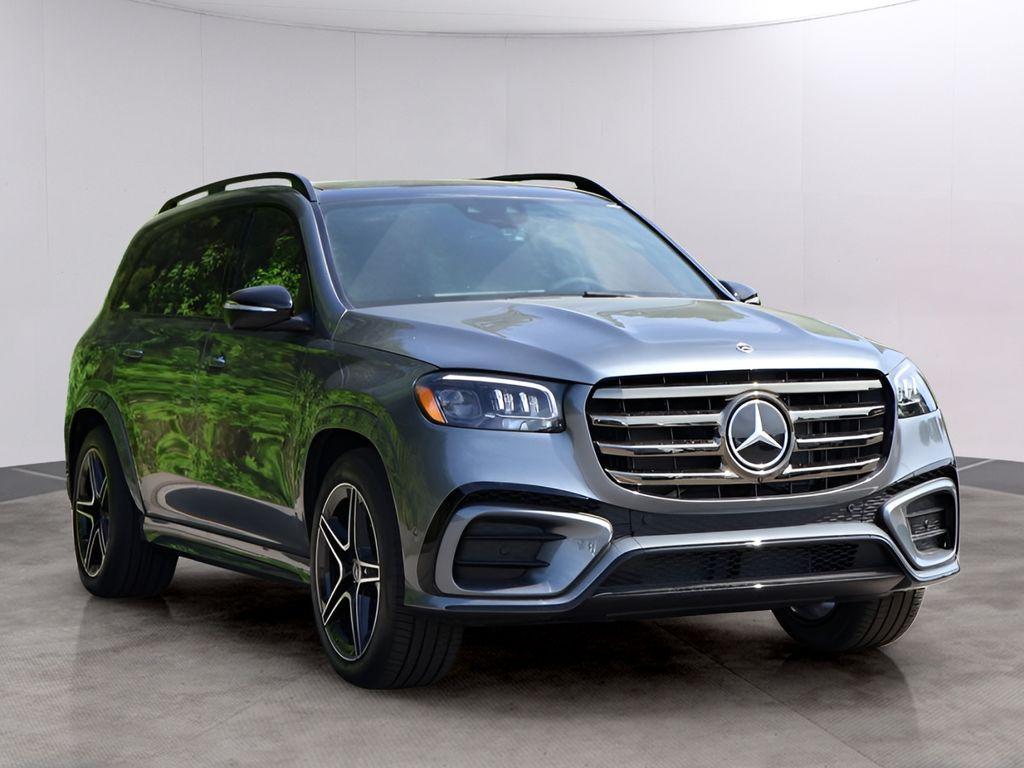 new 2026 Mercedes-Benz GLS 450 car, priced at $101,685