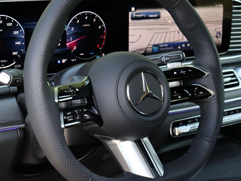 new 2026 Mercedes-Benz GLS 450 car, priced at $101,685