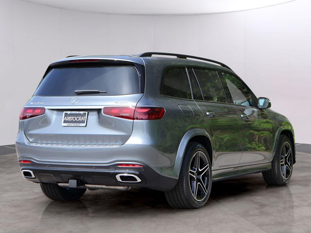 new 2026 Mercedes-Benz GLS 450 car, priced at $101,685