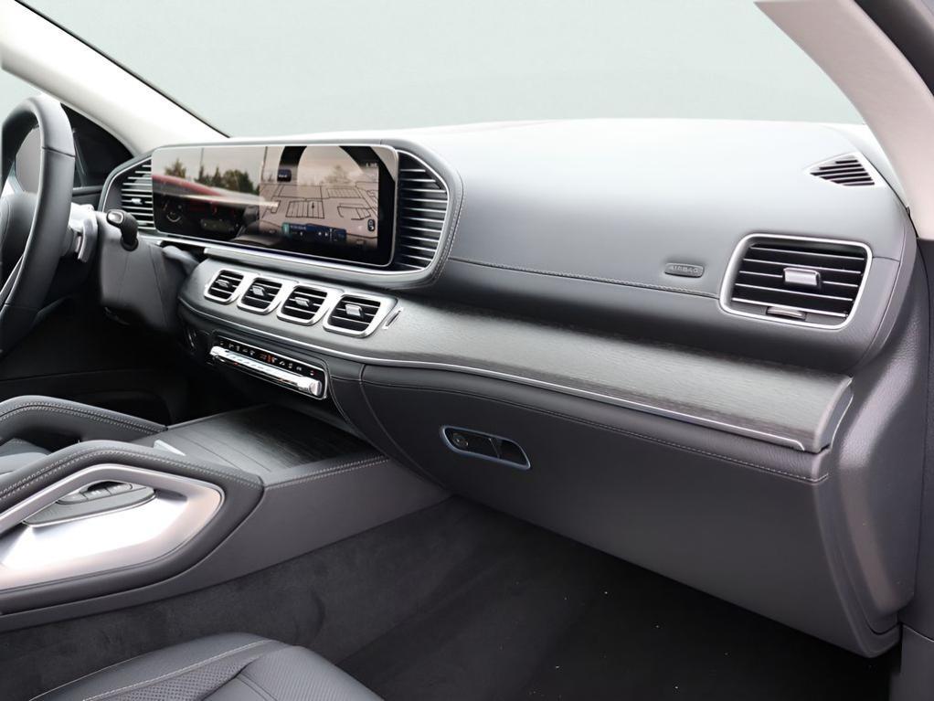 new 2026 Mercedes-Benz GLE 450 car, priced at $92,350