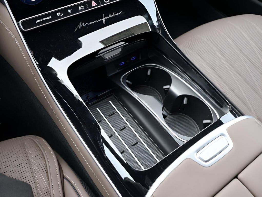 Mercedes-Benz S-Class view 29