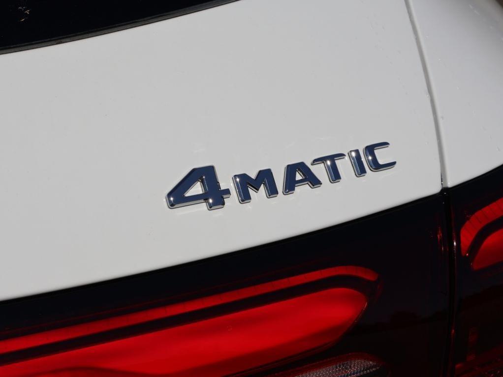 new 2026 Mercedes-Benz GLC 300 car, priced at $61,735