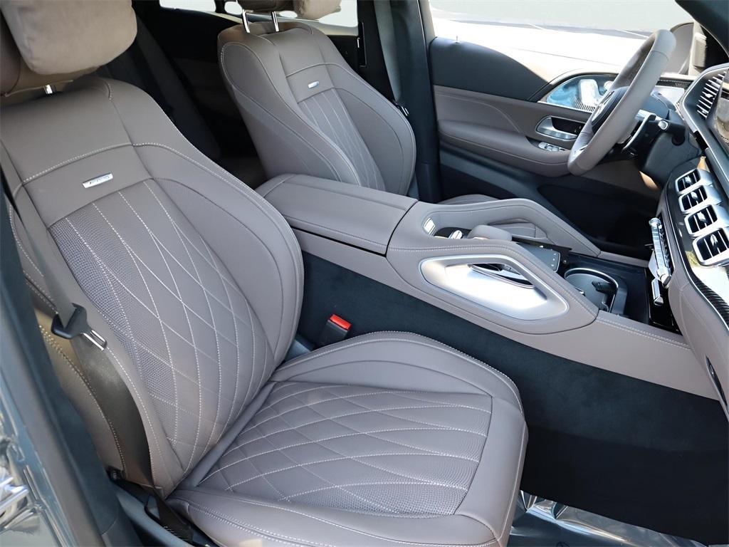 new 2026 Mercedes-Benz AMG GLE 63 car, priced at $157,425