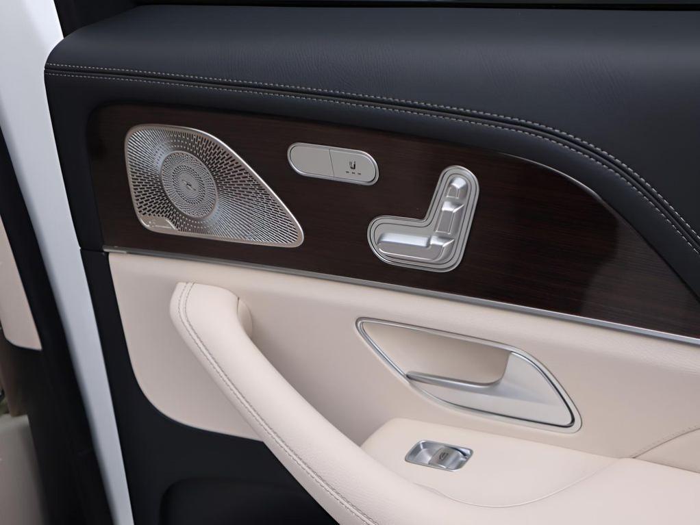 new 2026 Mercedes-Benz GLS 450 car, priced at $102,110