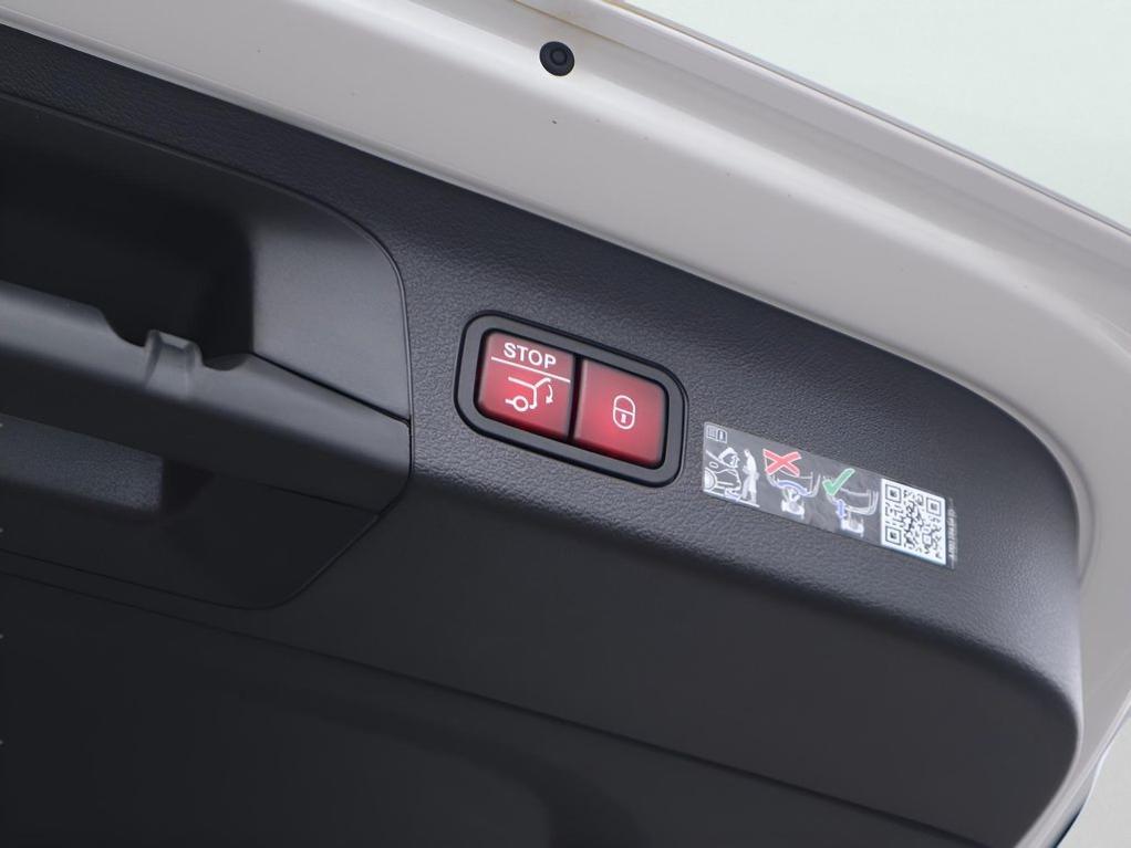 new 2026 Mercedes-Benz GLS 450 car, priced at $102,110