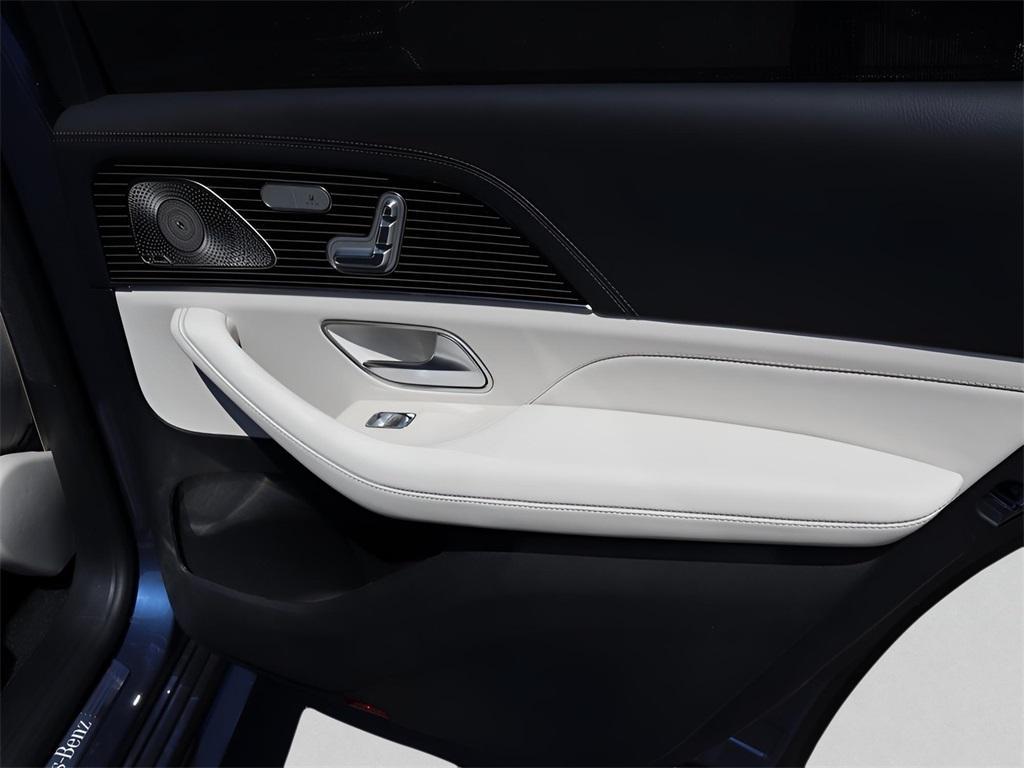 new 2026 Mercedes-Benz GLS 450 car, priced at $105,505