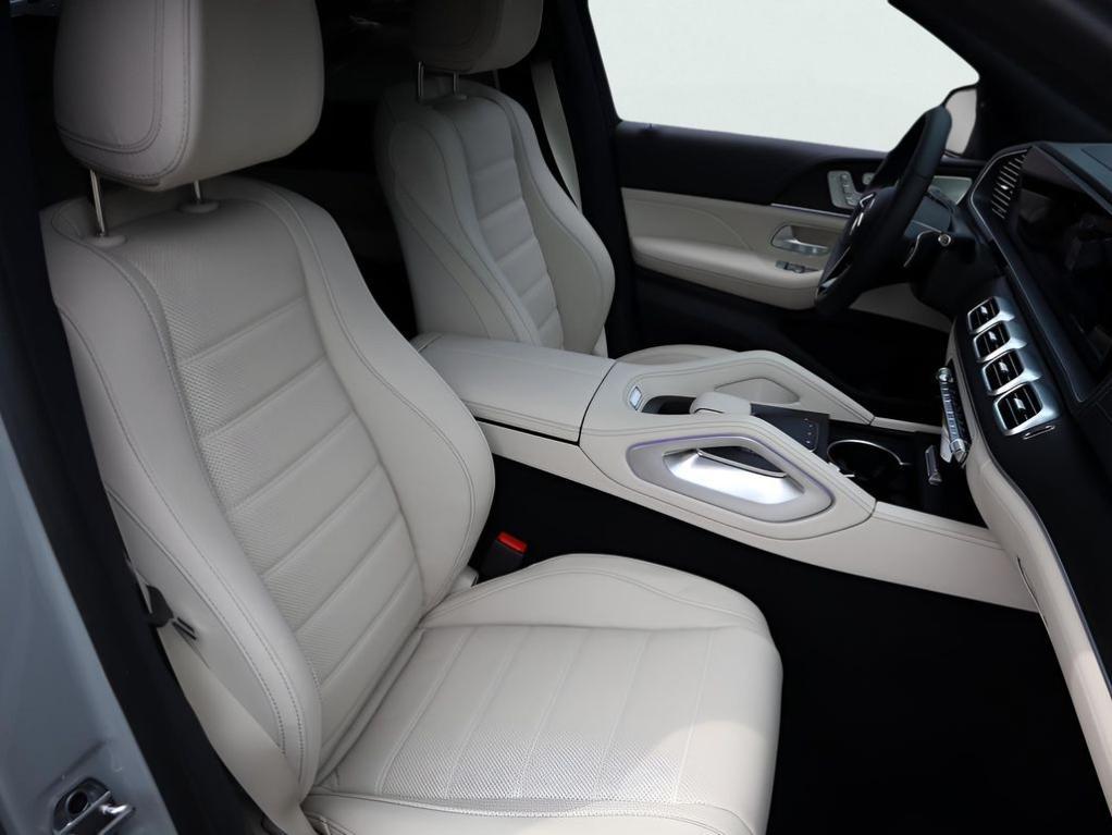 new 2026 Mercedes-Benz GLE 450 car, priced at $89,675