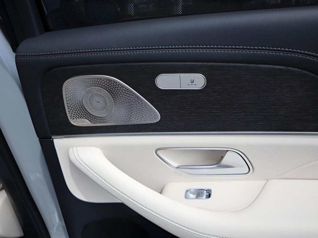 new 2026 Mercedes-Benz GLE 450 car, priced at $89,675