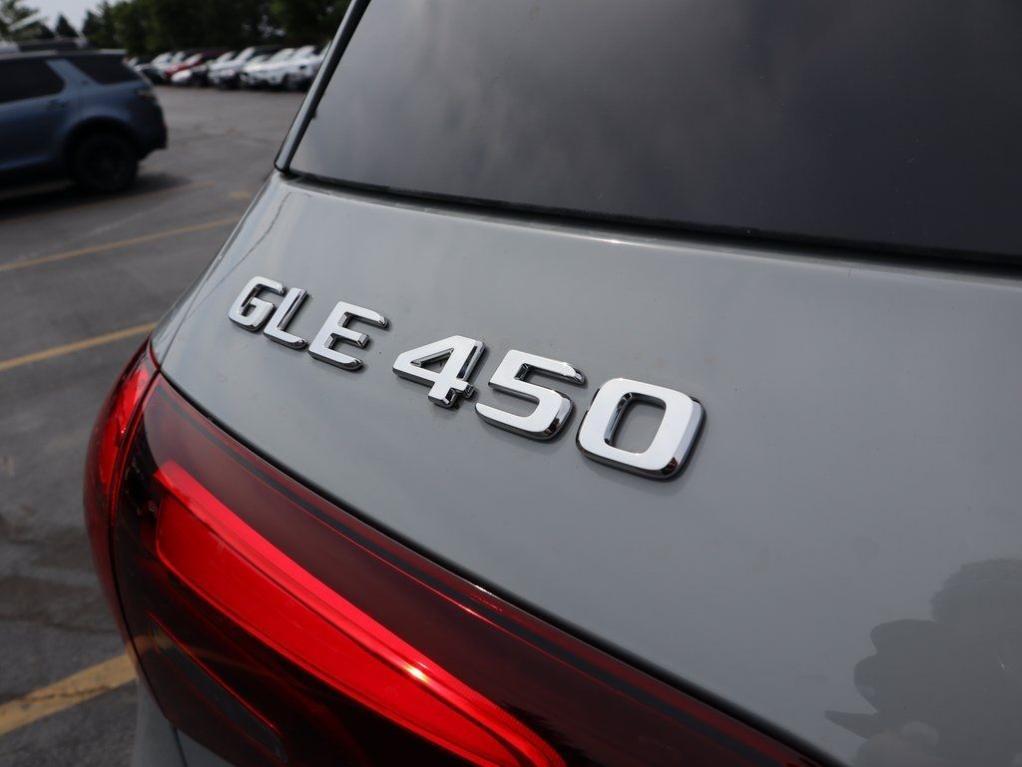 new 2026 Mercedes-Benz GLE 450 car, priced at $89,675
