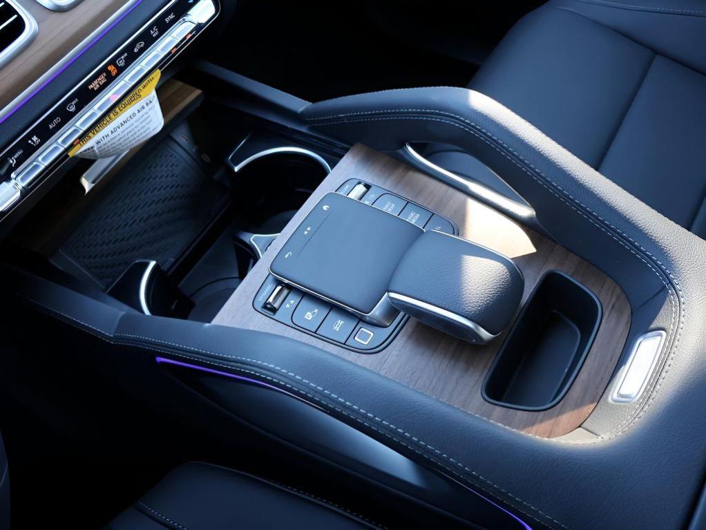 Mercedes-Benz GLE view 28