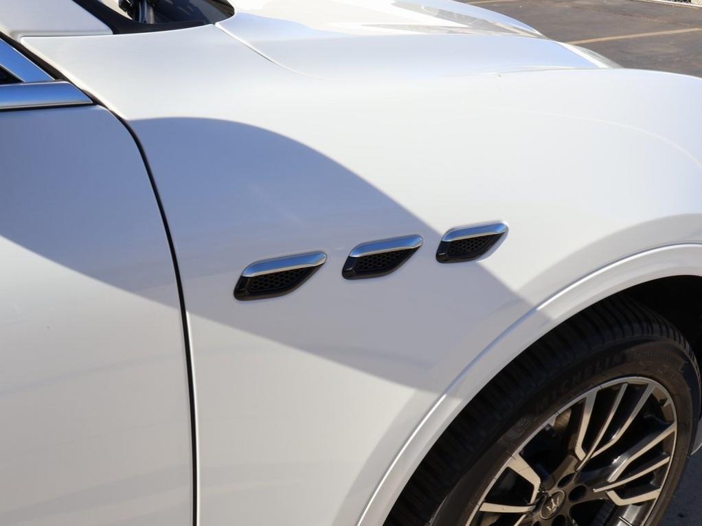 new 2025 Maserati Grecale car, priced at $82,085