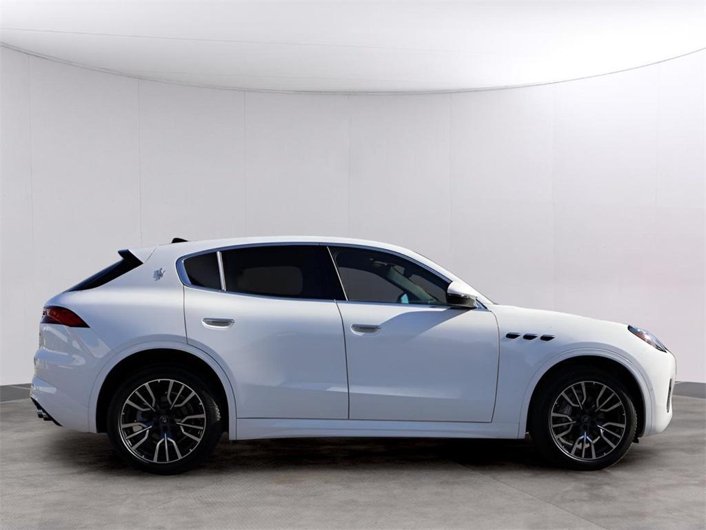 new 2025 Maserati Grecale car, priced at $82,085