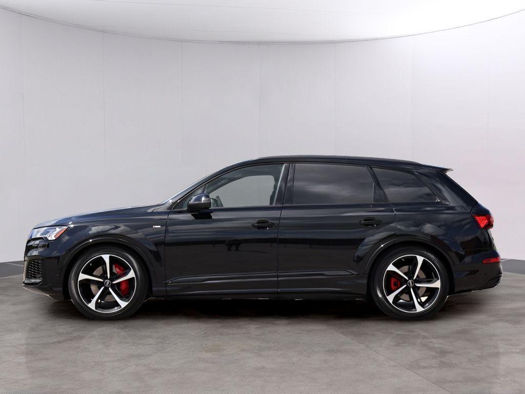 used 2024 Audi Q7 car, priced at $59,777