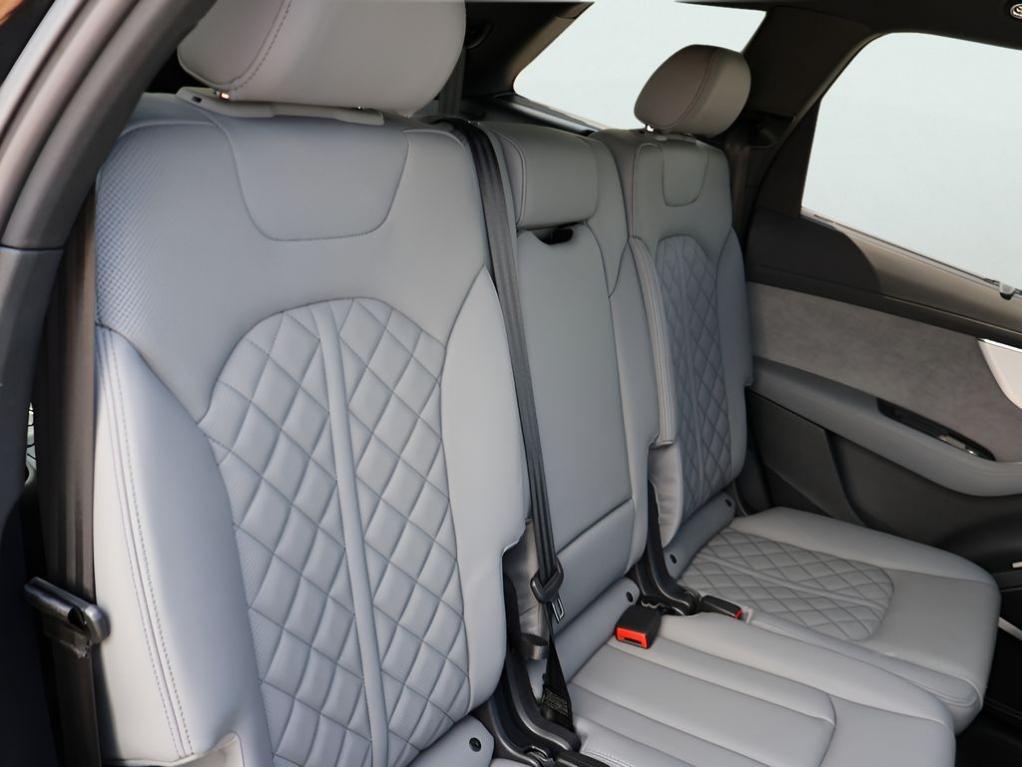 used 2024 Audi Q7 car, priced at $59,777