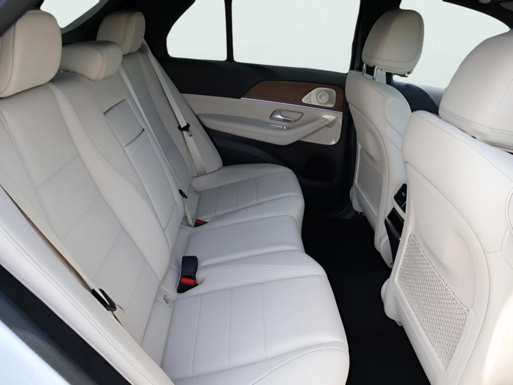 new 2026 Mercedes-Benz GLE 450 car, priced at $81,825