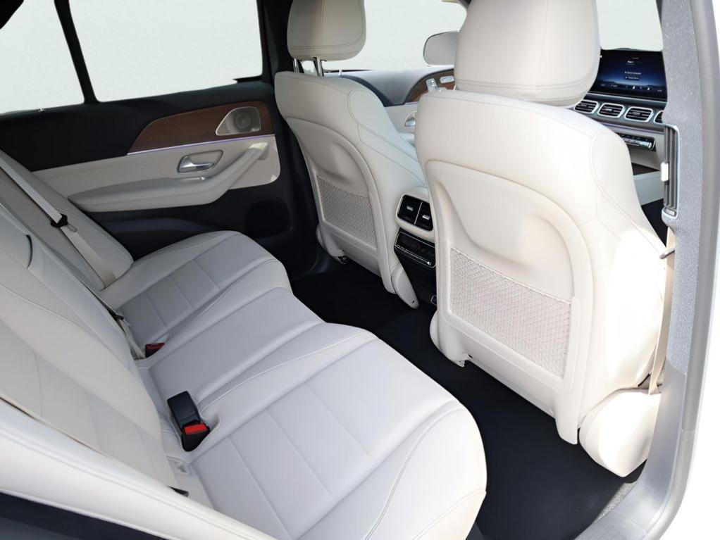 new 2026 Mercedes-Benz GLE 450 car, priced at $81,825