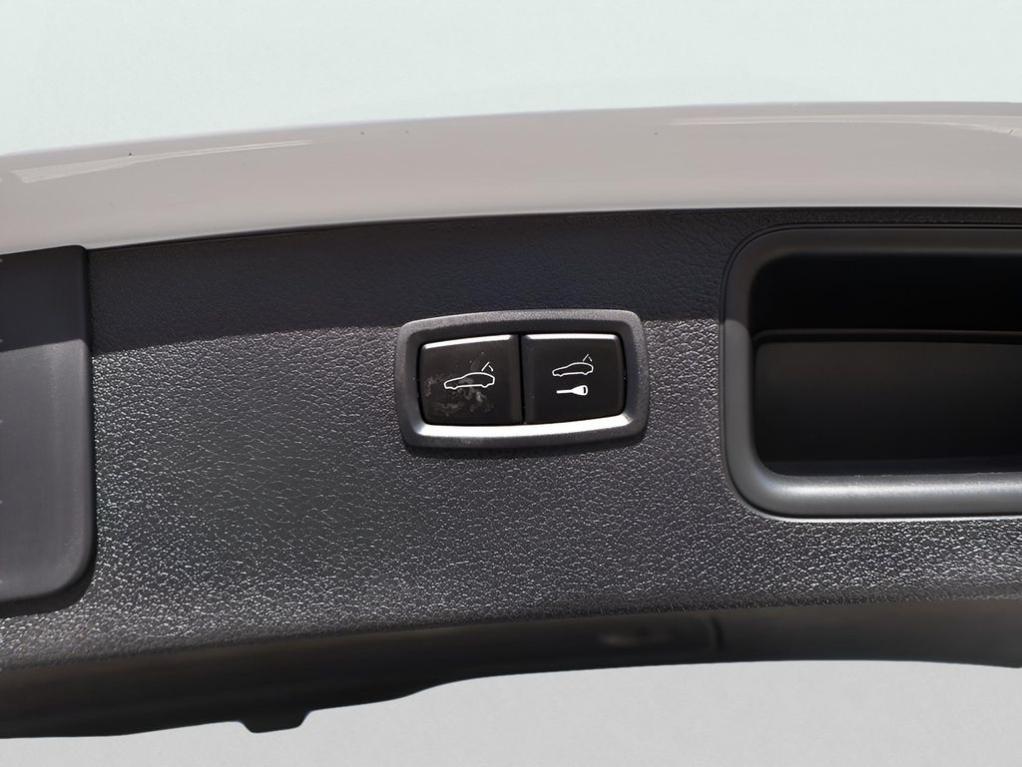 used 2024 Porsche Macan car, priced at $59,777