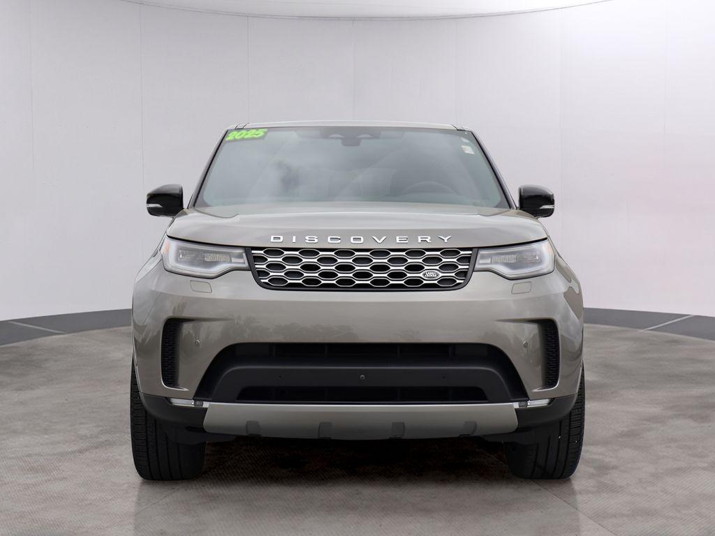 used 2025 Land Rover Discovery car, priced at $54,477