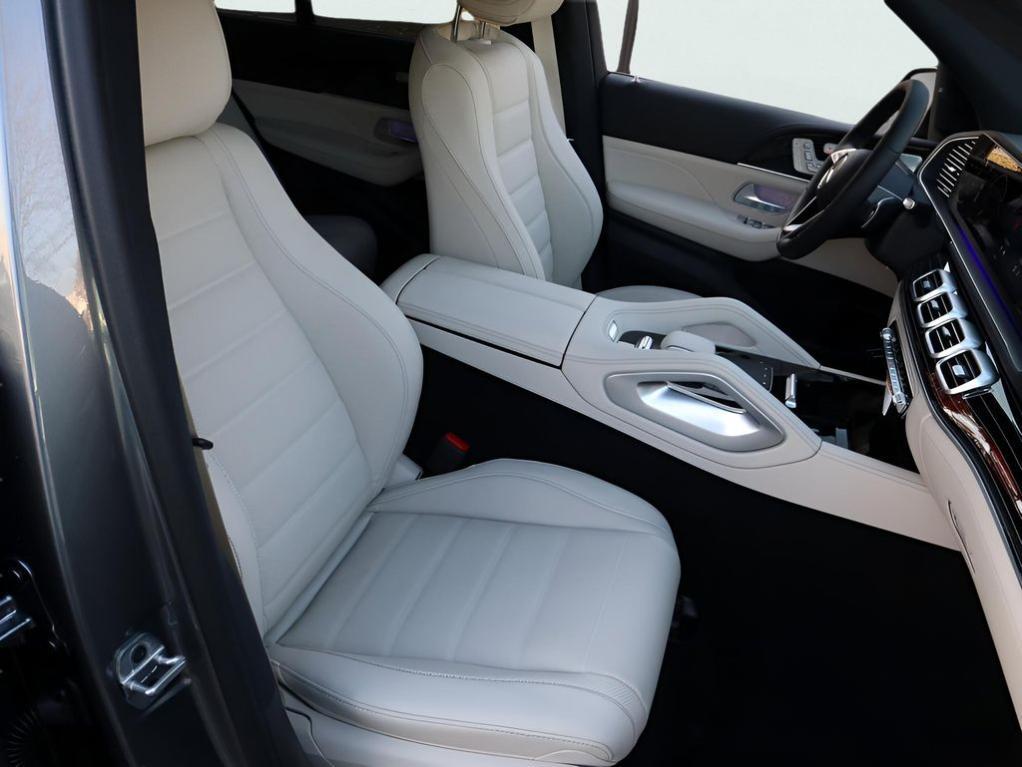 new 2026 Mercedes-Benz GLE 580 car, priced at $104,095
