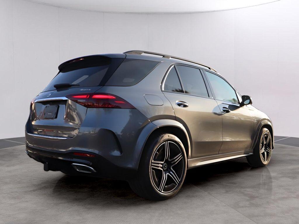new 2026 Mercedes-Benz GLE 580 car, priced at $104,095