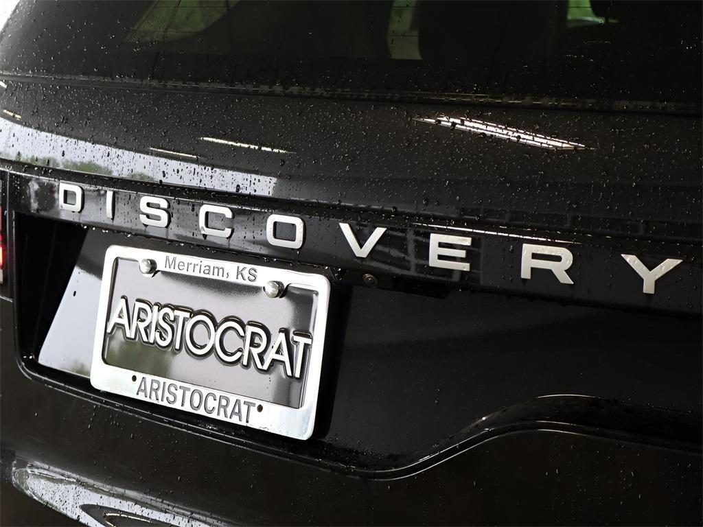 new 2025 Land Rover Discovery car, priced at $84,888