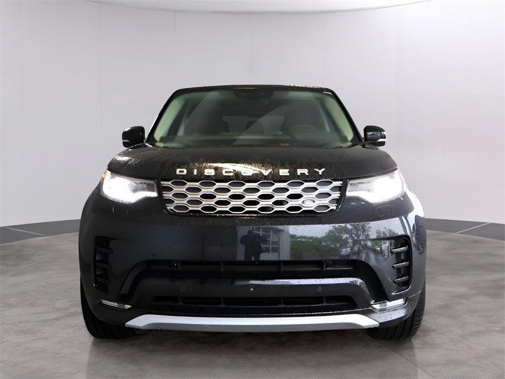 new 2025 Land Rover Discovery car, priced at $84,888
