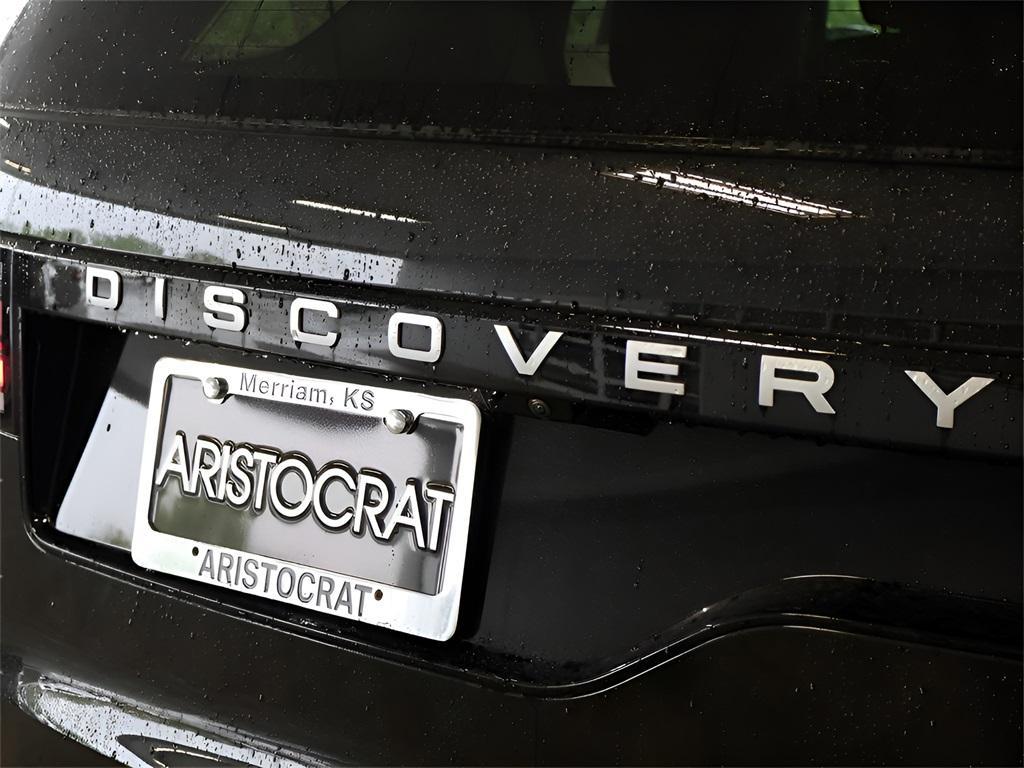 new 2025 Land Rover Discovery car, priced at $84,888