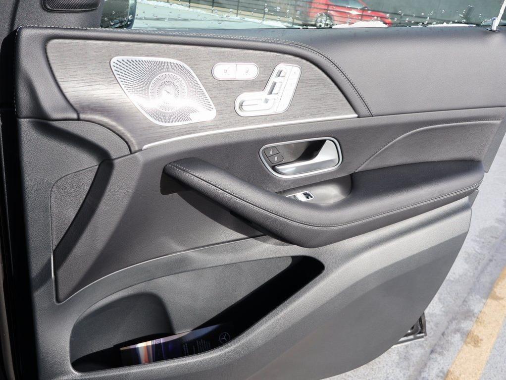 new 2026 Mercedes-Benz GLS 450 car, priced at $101,485