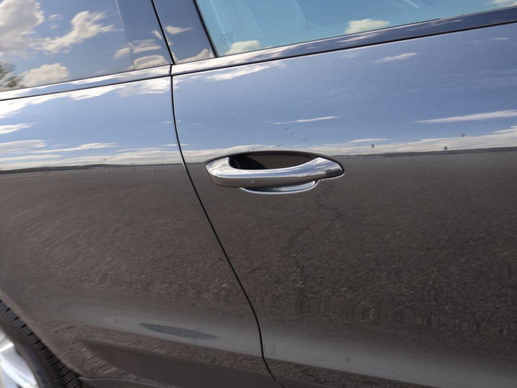 used 2018 Porsche Macan car, priced at $32,977