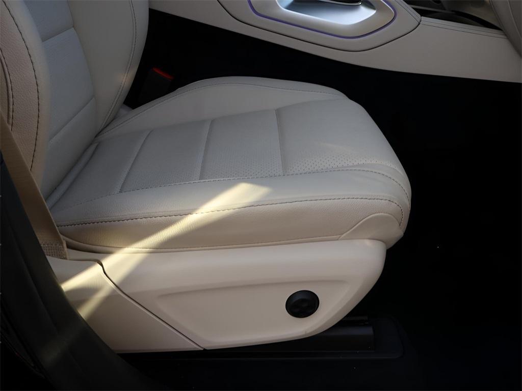 new 2026 Mercedes-Benz GLE 350 car, priced at $82,815