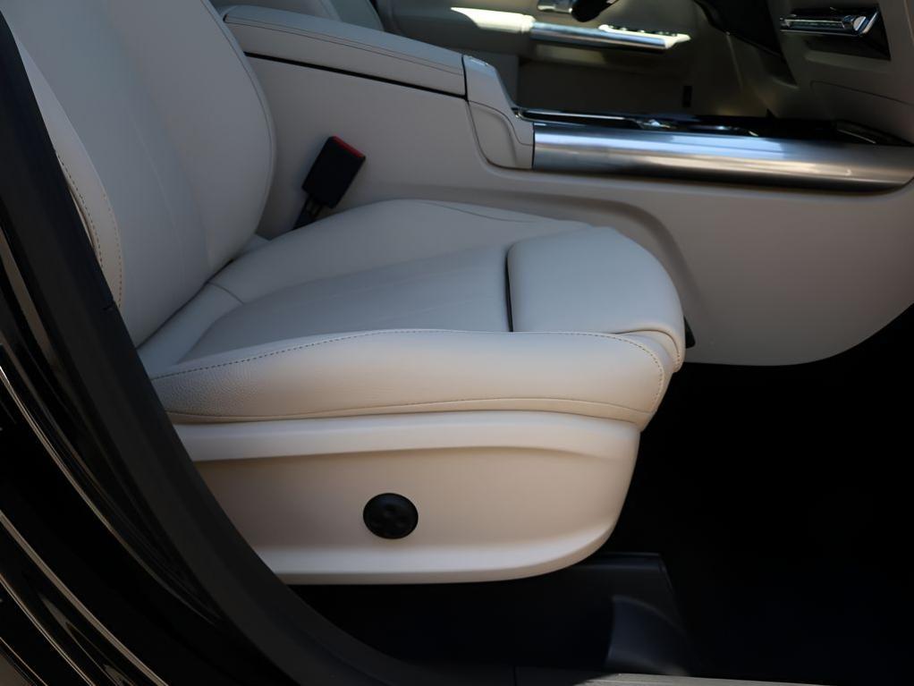 new 2026 Mercedes-Benz GLA 250 car, priced at $50,300