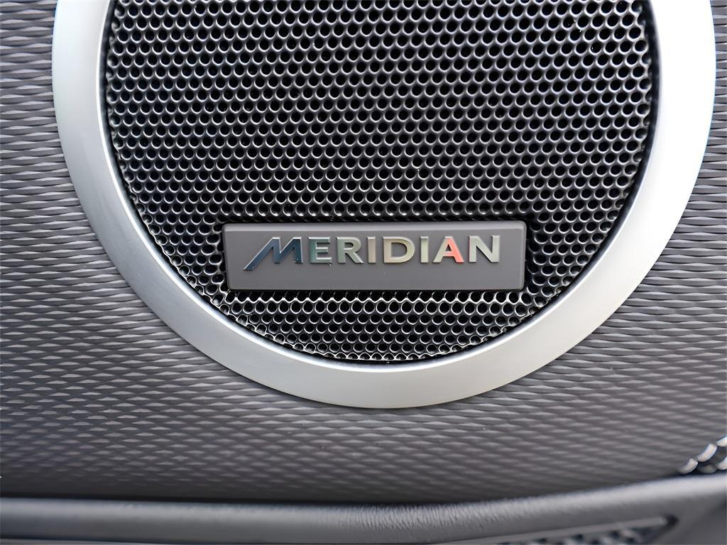 used 2025 Land Rover Discovery car, priced at $66,977