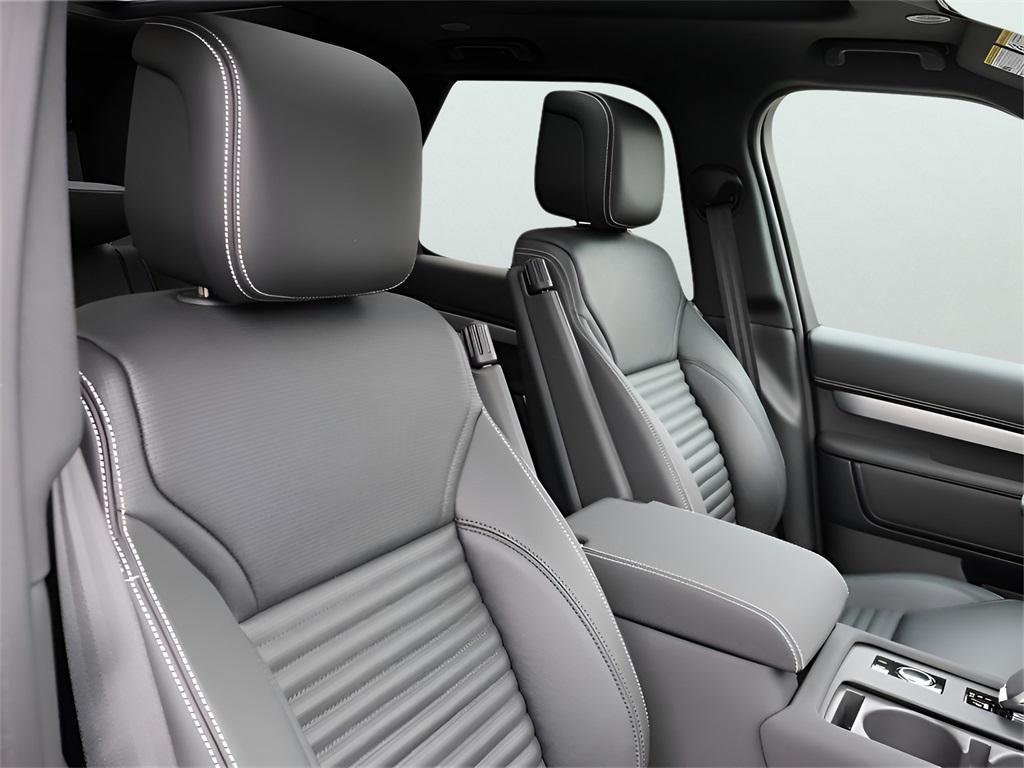 used 2025 Land Rover Discovery car, priced at $66,977