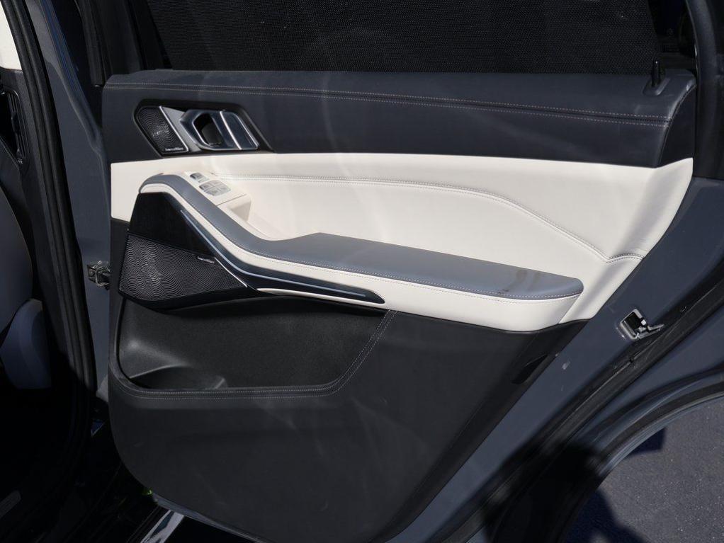 used 2024 BMW ALPINA XB7 car, priced at $106,977